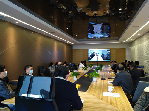 yp街机电子游戏集团首次召开云聚会落实安排开春营业事情1_副本.jpg